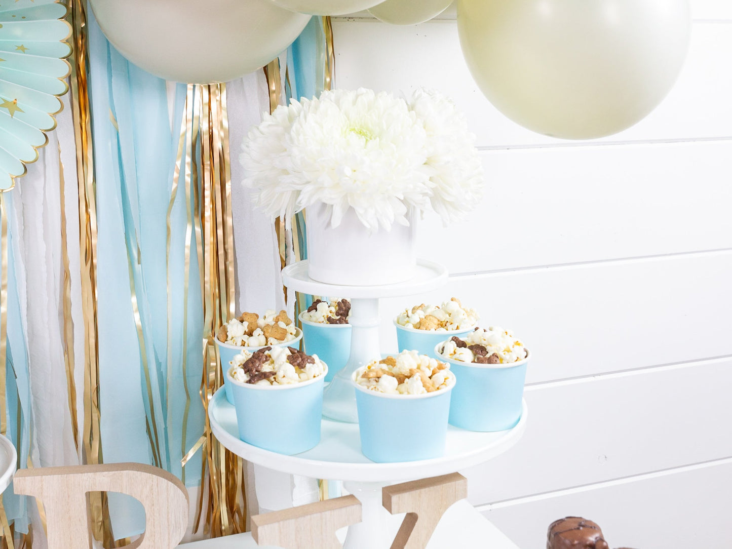 Pastel Blue Treat Cups 8ct